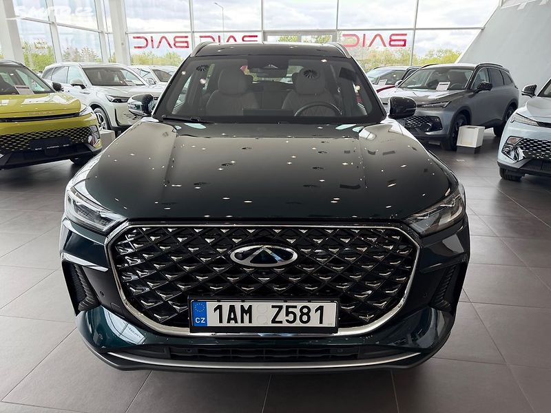 Chery Tiggo 8 PHEV UNIQUE FWD AUTOMAT - fotka 12 z 23