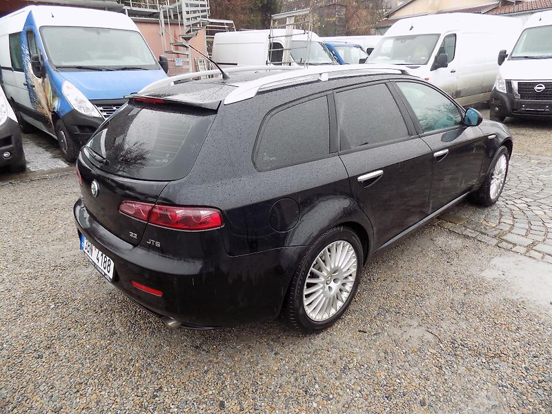Alfa Romeo 159 3,2 JTS 191 KW  Q4 SPORTWAGON - fotka 10 z 40