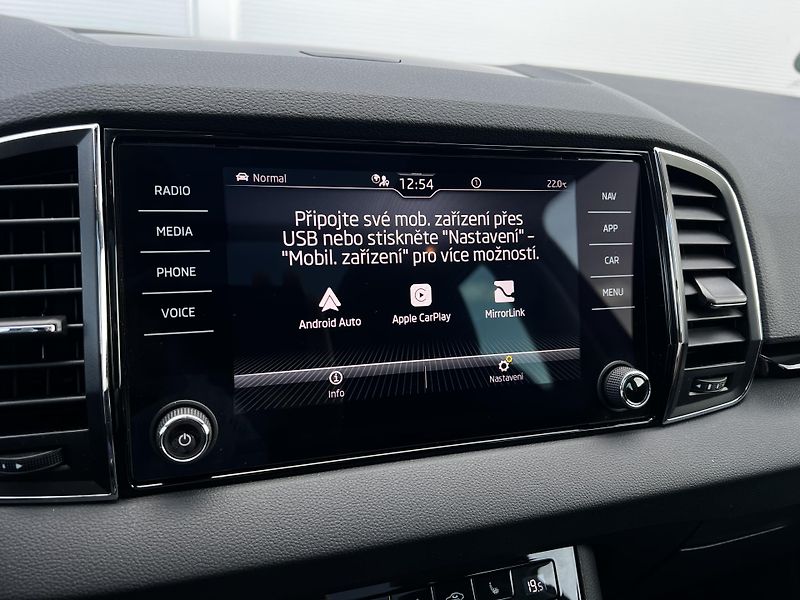 Škoda Karoq 2.0TDI 110kW Style+ Panoram TZ - fotka 17 z 28