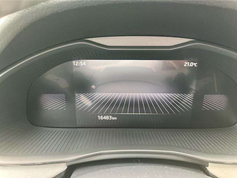 Škoda Scala 1.0 TSI 85kW TOP SELECTION DSG - fotka 14 z 30