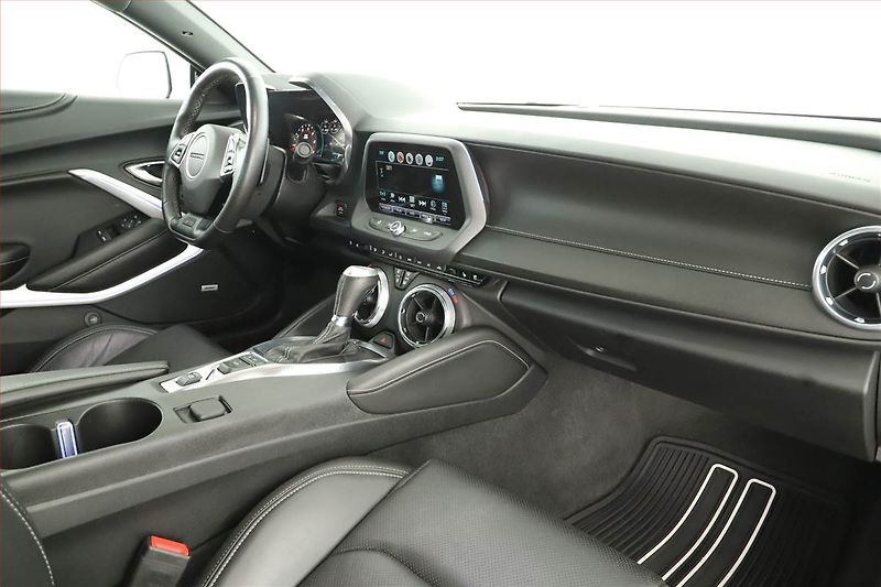 Chevrolet Camaro (2017) 6.2 V8 - fotka 8 z 19