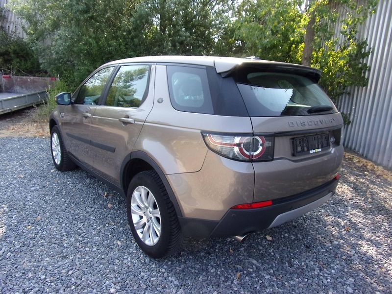 Land Rover Discovery Sport (2015) 2.2D 4X4 110kW AUTOMAT KŮŽE KM - fotka 7 z 24