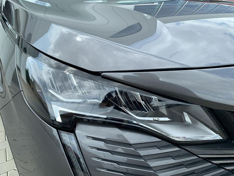 Peugeot 3008 ALLURE PACK 1,5 BlueHDi 96kW - fotka 28 z 30