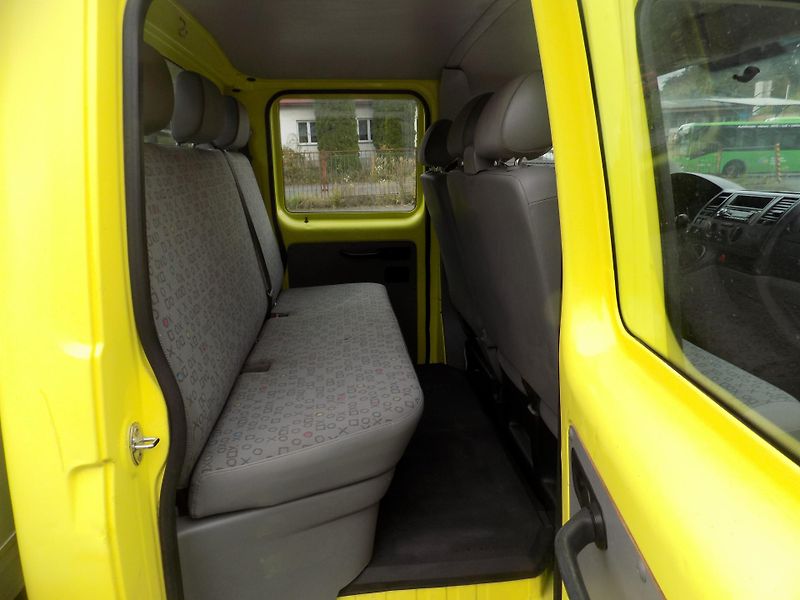 Volkswagen Transporter (2007) 2,5 96KW 7MÍST SKLÁPĚČ  - fotka 31 z 53