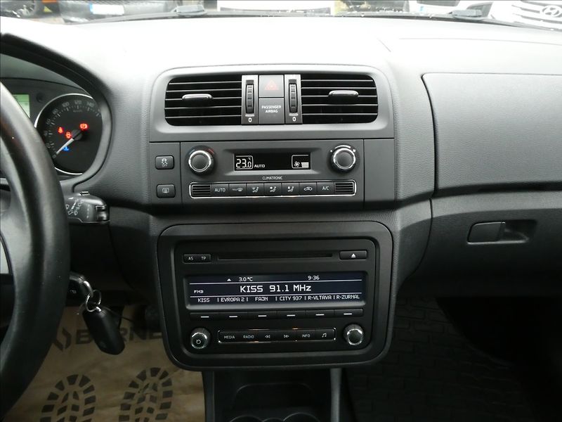 Škoda Roomster 1,2 TSi autom.klima,po servise - fotka 24 z 37