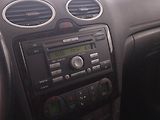 Ford Focus (2006) Ghia 1.6 16V, slušný stav - náhled 13