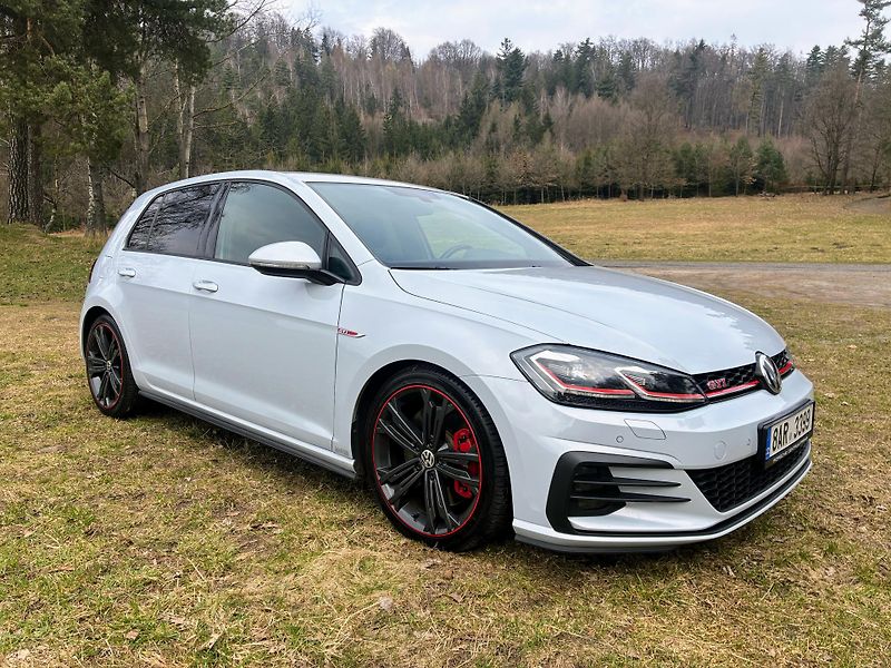 Volkswagen Golf (2018) GTI 7.5 Performance  - fotka 1 z 20