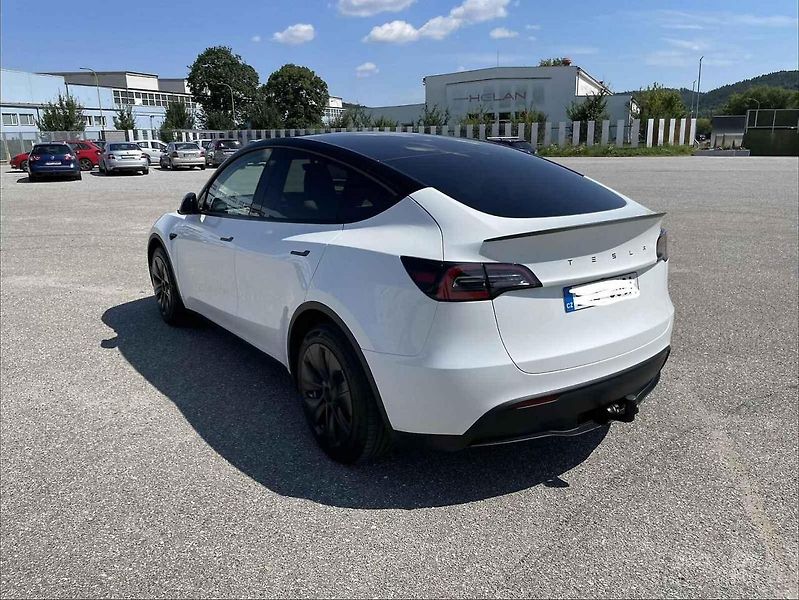 Tesla Model 3 Performance Highland.