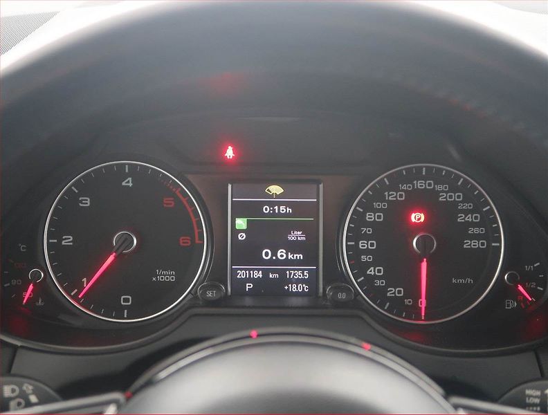 Audi Q5 (2013) S line 2.0 TDI, 4X4, Automat - fotka 11 z 15