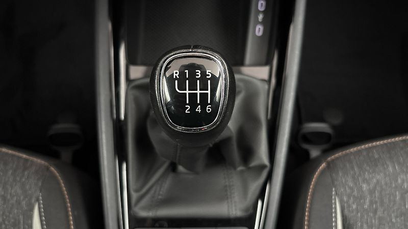 Škoda Scala 1.0 TSI Style - fotka 23 z 26