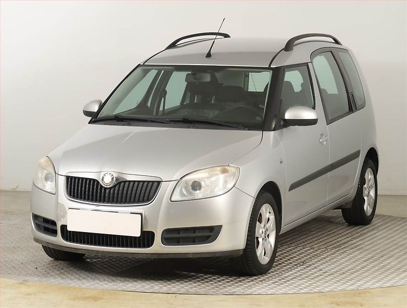 Škoda Roomster (2007) 1.4 16V, po STK, jezdí skvěle - fotka 2 z 15