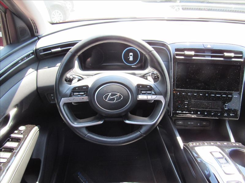Hyundai Tucson 1,6 T GDI Mild Hybrid AWD AUT - fotka 12 z 37