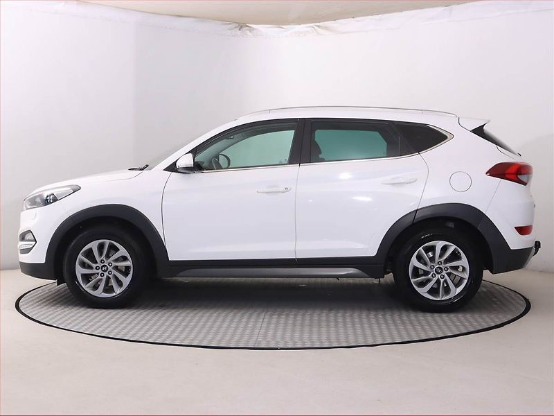 Hyundai Tucson (2016) 1.6 T-GDI, Navi, Bi-Xenony - fotka 3 z 18