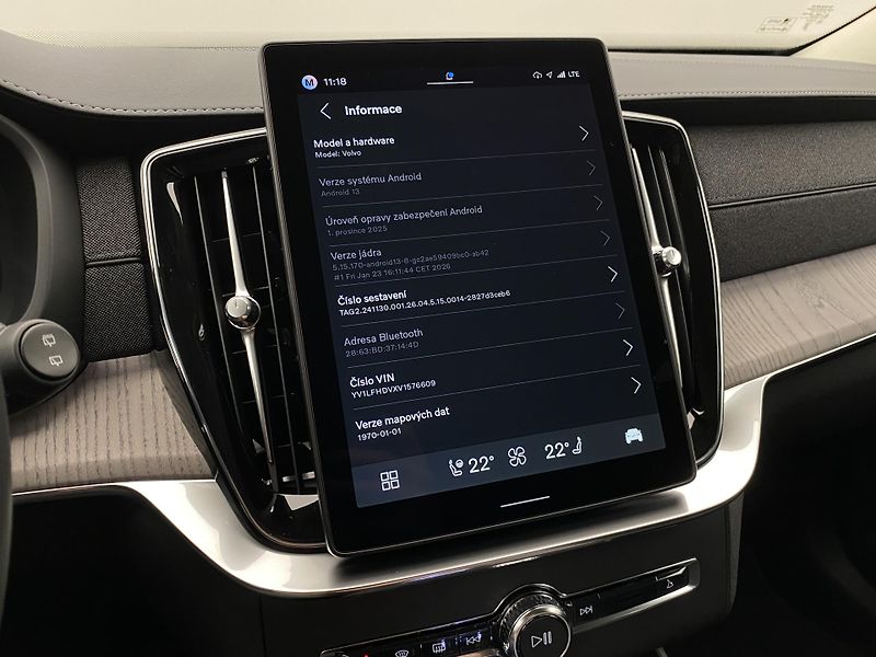 Volvo XC90 (2026) T8 AWD Plug-in DARK PLUS 7m - fotka 63 z 72