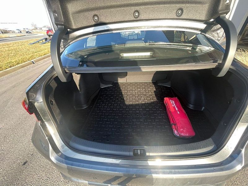 Toyota Corolla 1.8 Hybrid Comfort Tech - fotka 10 z 28