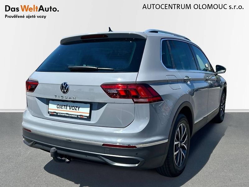 Volkswagen Tiguan (2020) 1.5 TSI Life - fotka 2 z 31