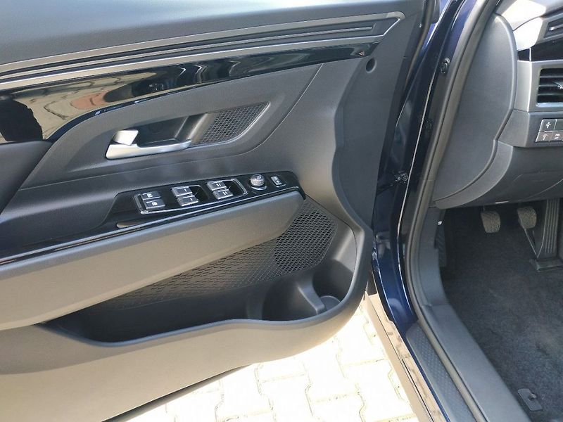 KGM Korando 1.5T, SMART,2WD, MT, SKLADEM - fotka 11 z 34