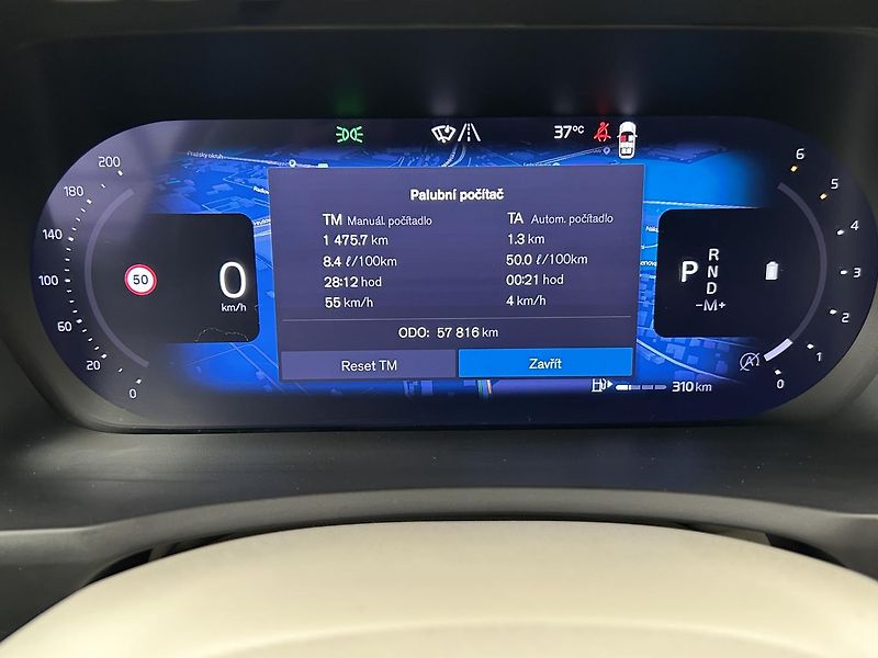 Volvo XC90 2.0 B5 4x4 PLUS Bright Vzduch - fotka 18 z 32