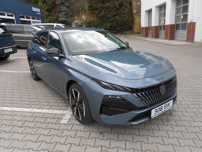 Peugeot 308 ALLURE Elektr. 115 kW / 156 k - fotka 4 z 9