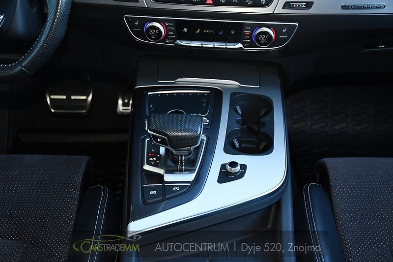 Audi Q7 3.0TDi Q. VZDUCH S-LINE 2xALU - fotka 23 z 60