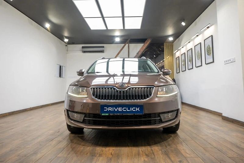 Škoda Octavia 2.0 TDI 110 kW 4x4 - fotka 2 z 34