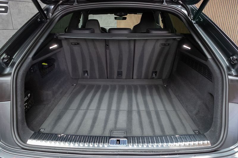Audi Q8 50TDI S-LINE*4x4*AIR*KESSY*DPH - fotka 41 z 45