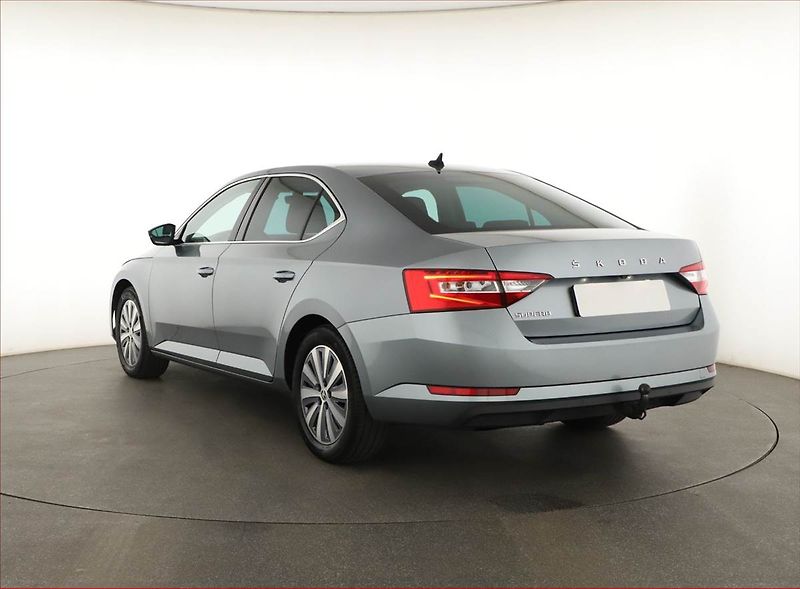 Škoda Superb (2021) Style 2.0 TDI - fotka 4 z 21