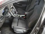 Hyundai i30 (2025) 1.5 T- GDI, 2.maj,ČR, LED - náhled 9