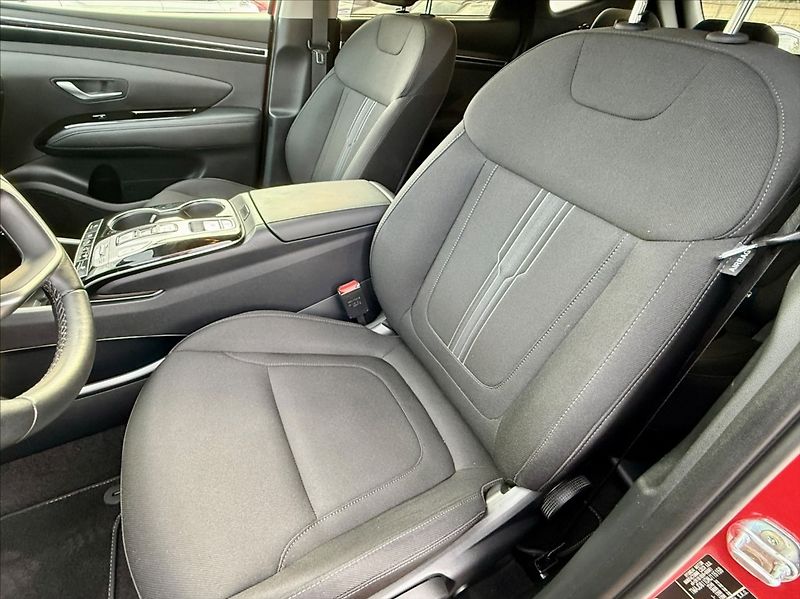 Hyundai Tucson 1,6 T-GDI STYLE 1.MAJITEL 4X4 - fotka 7 z 12