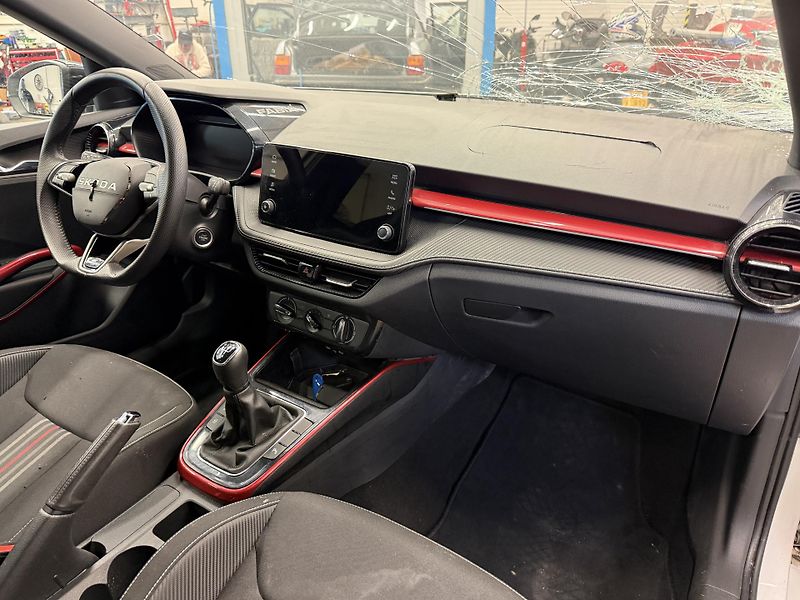 Škoda Fabia Monte Carlo 1.0 TSI 70 kW - fotka 20 z 23