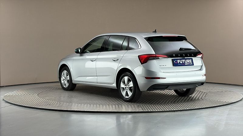 Škoda Scala 1.0 TSI Style - fotka 2 z 26