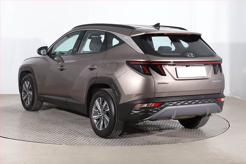 Hyundai Tucson (2022) 1.6 T-GDI - fotka 4 z 24