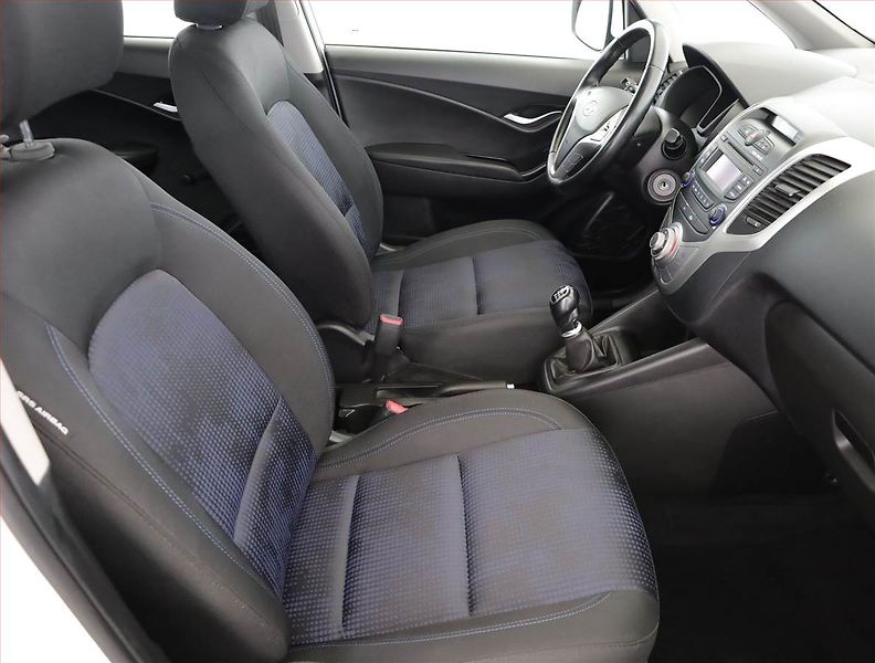 Hyundai ix20 (2019) 1.6 CVVT, ČR,1.maj, Serv.kniha - fotka 7 z 14
