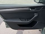 Škoda Superb 2,0 TDI DSG Style Plus NAVI - náhled 14