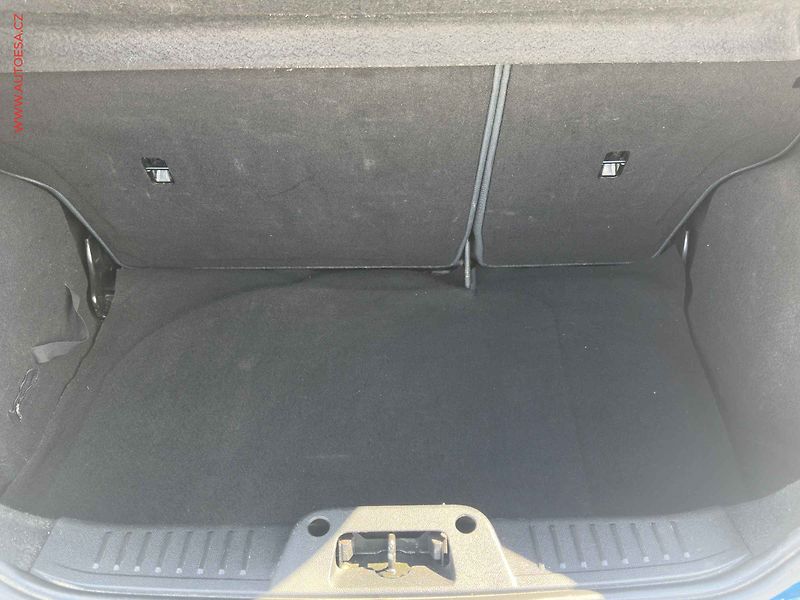 Ford Fiesta (2012) 1.6 TDCI, AC, temp - fotka 7 z 15