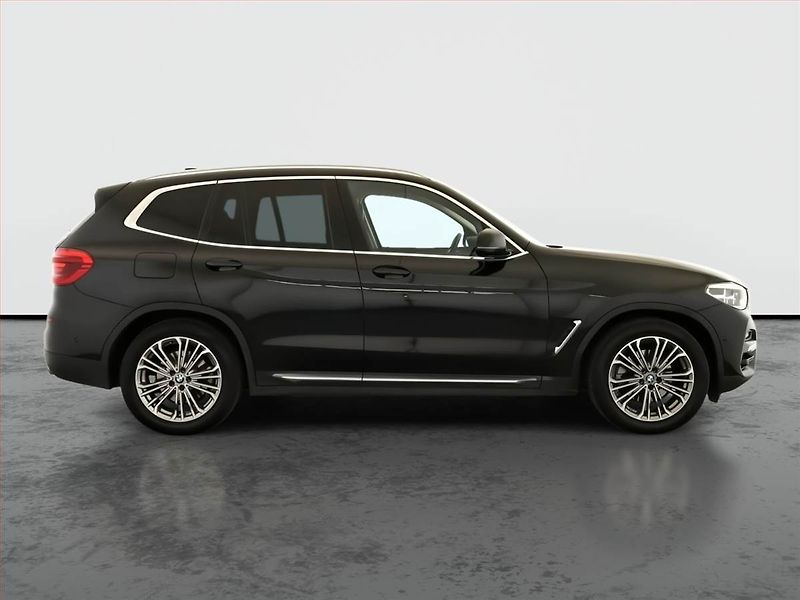 BMW X3 (2020) Luxury line xDrive20d - fotka 6 z 22