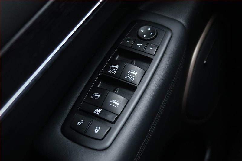 Jeep Grand Cherokee (2016) Summit 3.0 CRD, 4X4, Automat - fotka 20 z 23