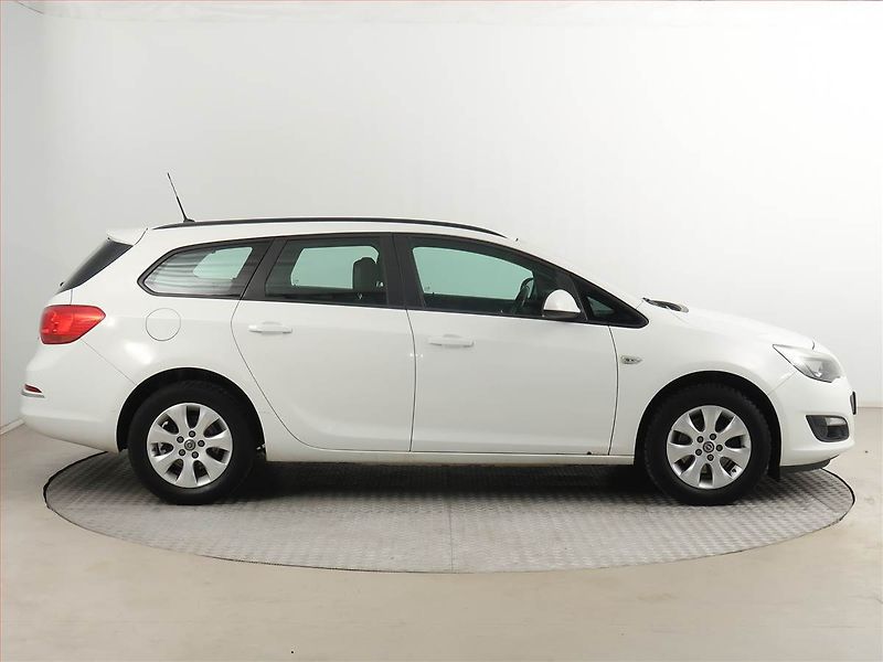 Opel Astra (2016) Enjoy 1.6 CDTI, po STK - fotka 6 z 15