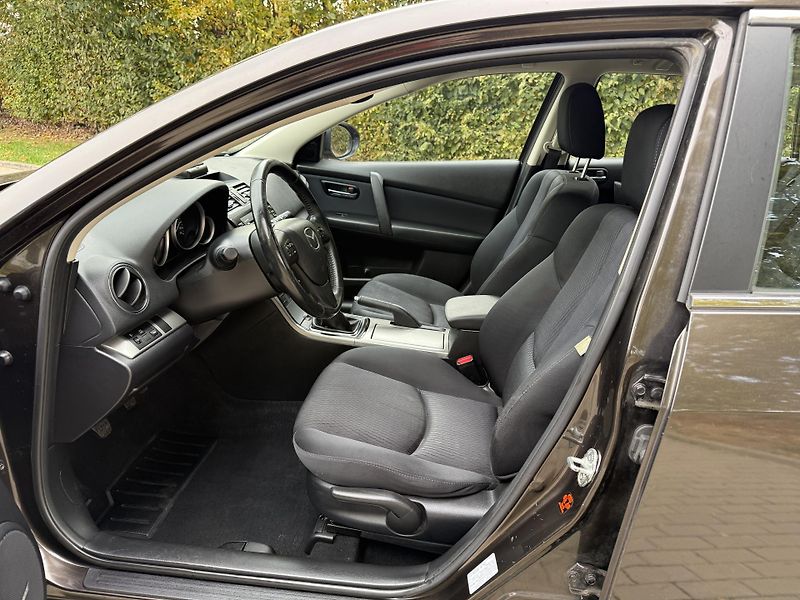 Mazda 6 1.8 Active - fotka 19 z 33