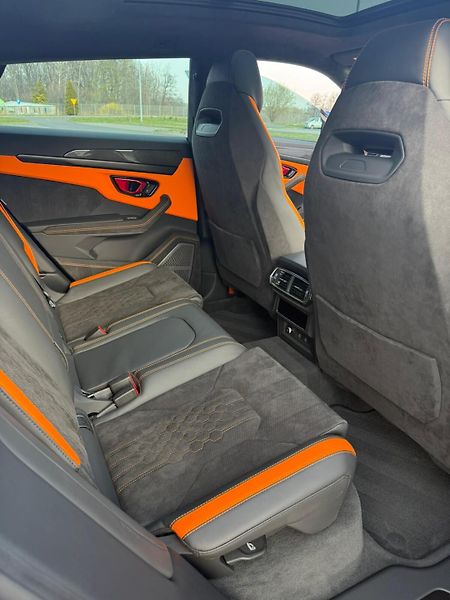Lamborghini Urus 4.0 /490kW - fotka 10 z 13