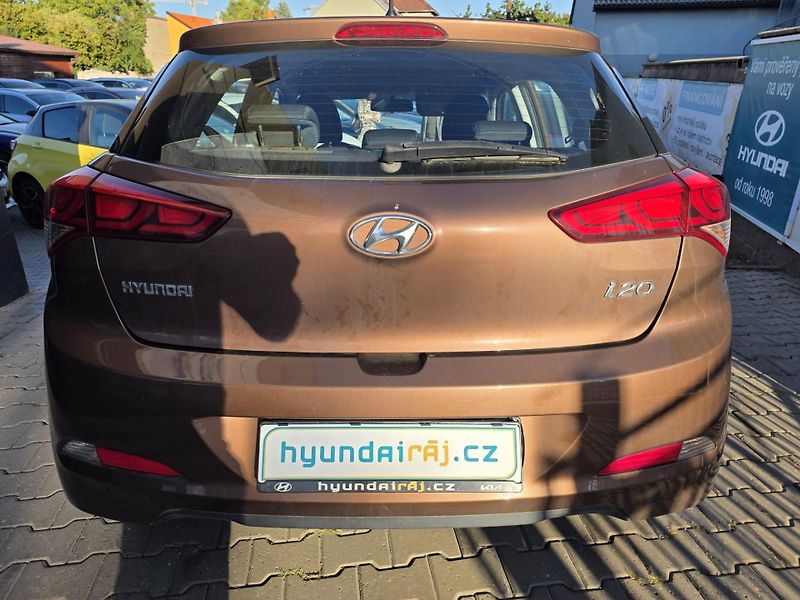 Hyundai i20 1.2-1MAJITEL-PRAV.SERVIS-KLIMA - fotka 11 z 11