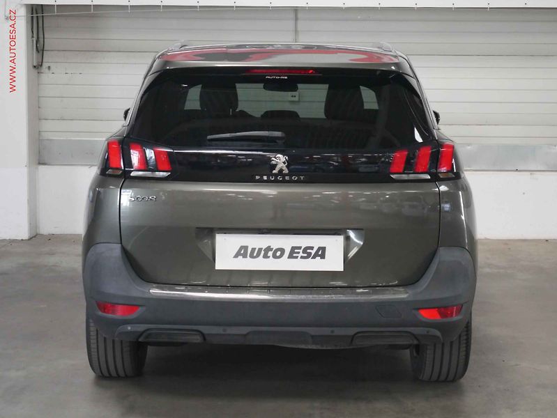 Peugeot 5008 (2017) 1.6 HDi, Active - fotka 5 z 23