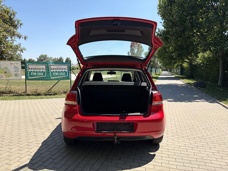 Volkswagen Golf 1.4 75kw Trend - fotka 18 z 29