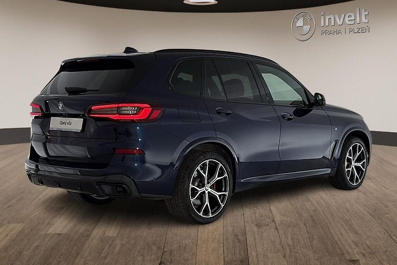 BMW X5 xDrive40d - fotka 3 z 27