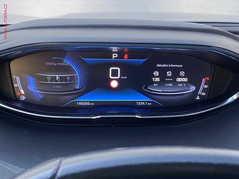 Peugeot 5008 (2020) 1.5 HDi, Active, AT, navi - fotka 16 z 18