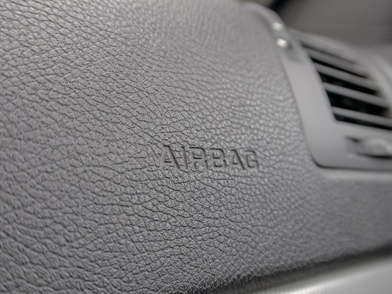 Škoda Octavia (2011) ČR 2.0TDI 103KW – VÝHŘEV - fotka 30 z 42