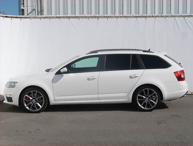 Škoda Octavia (2014) RS 2.0 TDI, Automat, Navi - fotka 3 z 22