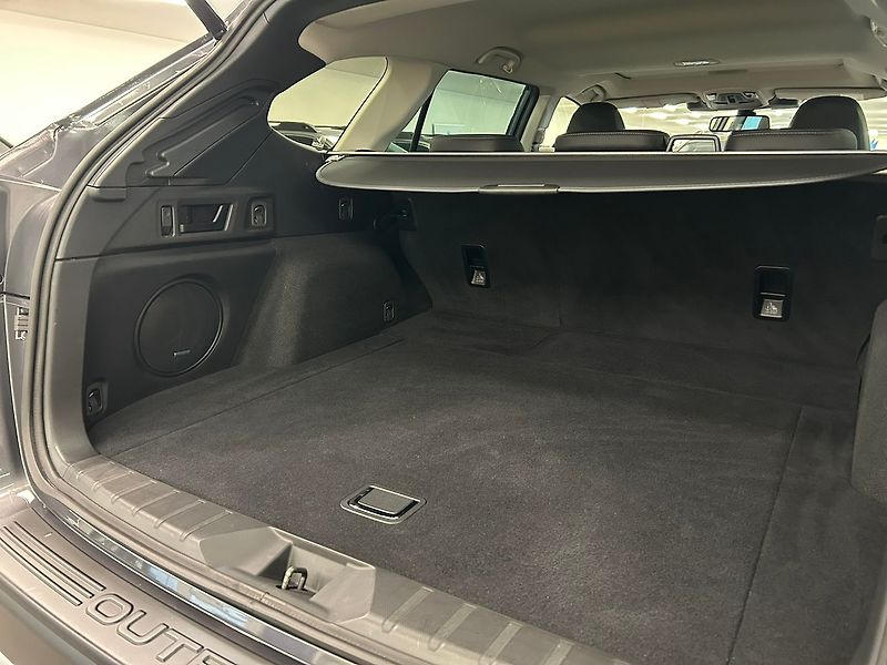 Subaru Outback (2023) 2.5 TOURING 2023 | Záruka - fotka 26 z 61