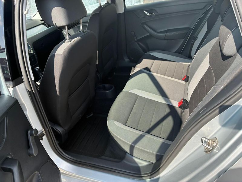 Škoda Rapid (2017) 1.2TSi, 81KW, VYHŘ. SEDADLA. - fotka 18 z 19