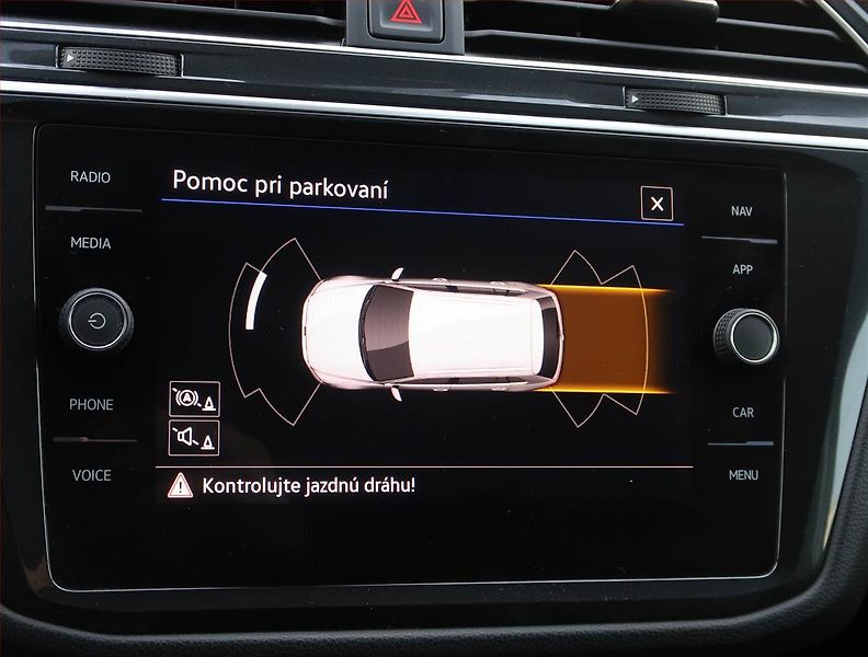 Volkswagen Tiguan (2020) Elegance 2.0 TDI - fotka 22 z 22